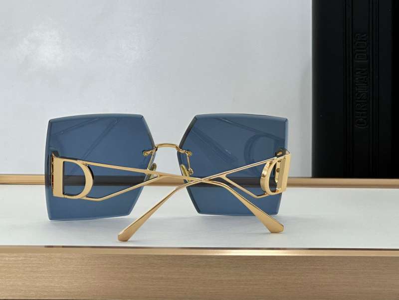 Picture of Dior Sunglasses _SKUfw53547426fw